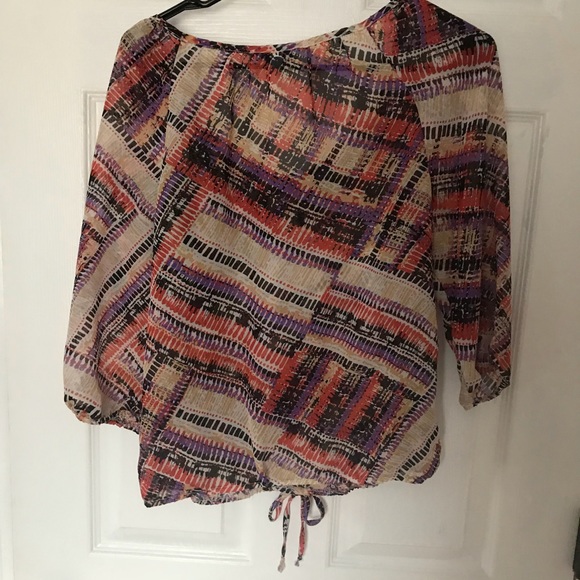 3/4 sleeve top. Size M. - Picture 2 of 3